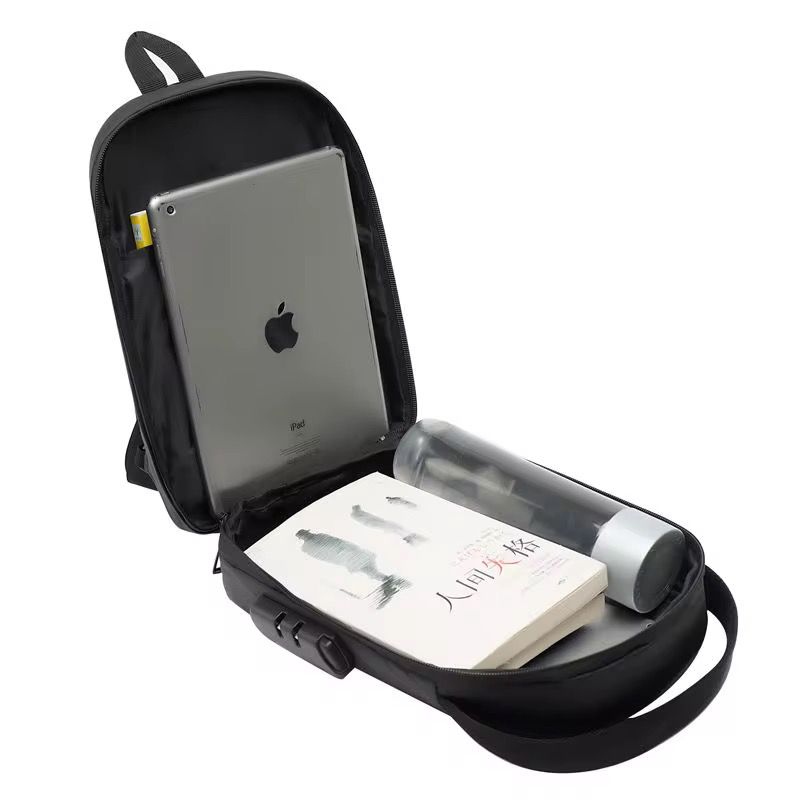 Sac à bandoulière compact, élégant et doté de fonctionnalités avancées