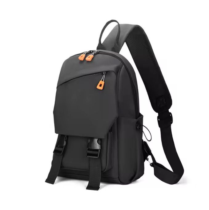 Petit sac bandoulière élégant au design moderne